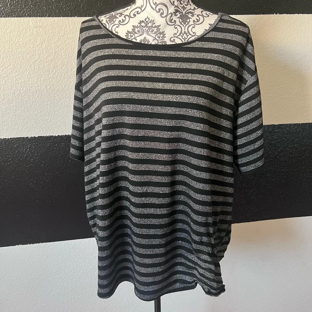 Women’s Mod Cloth Plus Size Tee